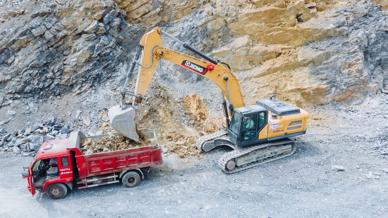 冰球突破mgXE380G PRO：掘金王者，超能装