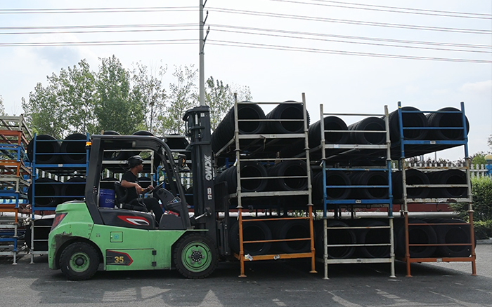 冰球突破mg孔雀为轮胎企业保驾护航