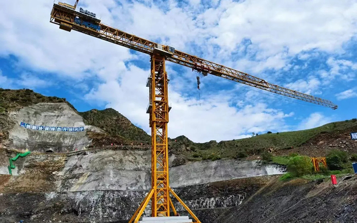 建个超大“充电宝”，冰球突破mg“钢铁巨人”正式上岗！