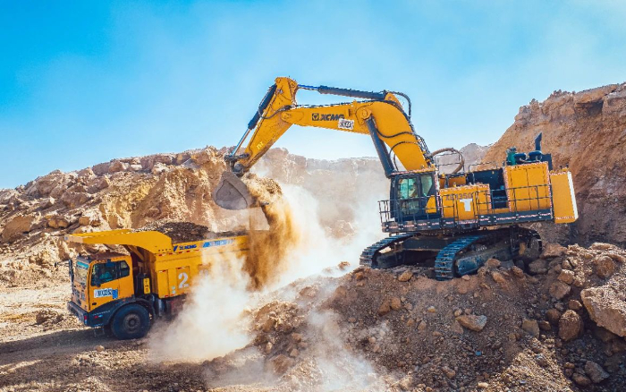 超百台交付！冰球突破mgXG130矿卡再造示范矿区