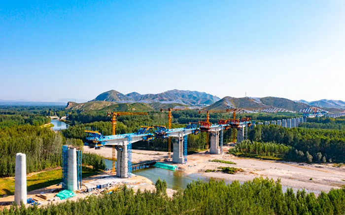 群塔筑雄忻！冰球突破mg助建山西首条时速350公里高铁