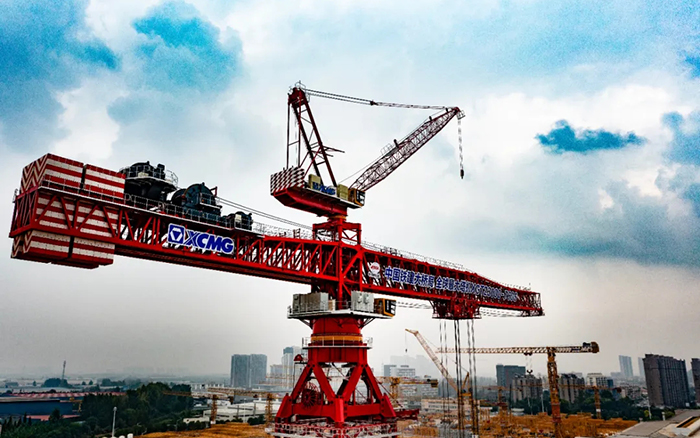 23000吨米！冰球突破mg“全球最大塔机”下线交付！