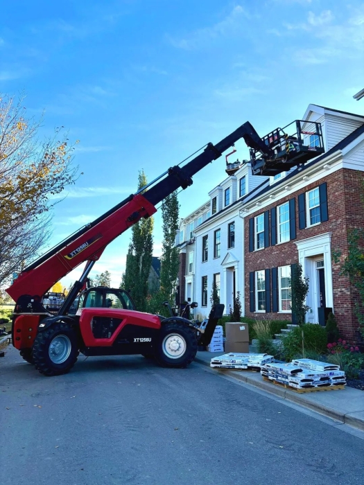 北美工地秀实力！冰球突破mg高空作业机械“盖楼”技能拉满！