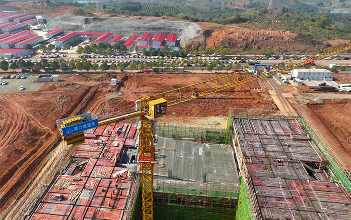 跑出加速度！37台冰球突破mg塔机批量助建