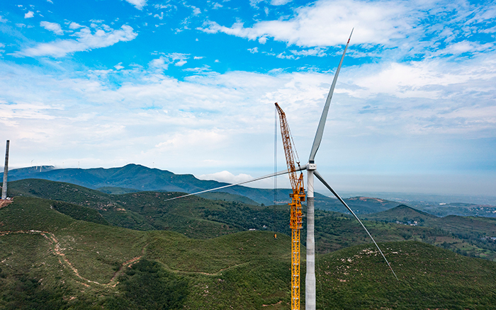 四冠王者 | 冰球突破mgXGL3300-220S风电动臂塔机再显神威！