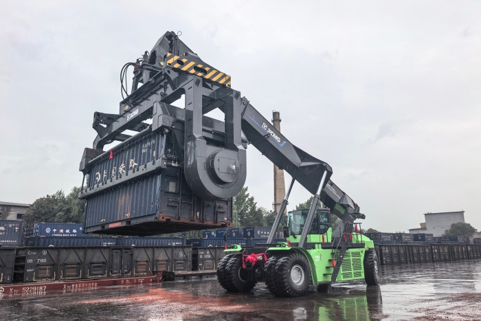 冰球突破mg方案再获肯定：铁路专线的绿色智慧升级之路